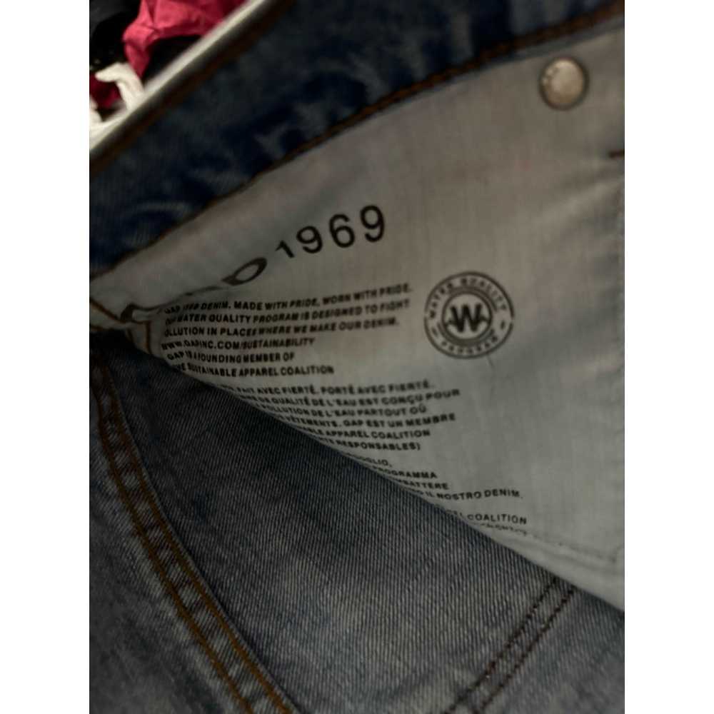 GAP 1969 Super High Rise Shorts Size 28 Vintage early 2000s - reselling $65+ - Picture 4 of 5